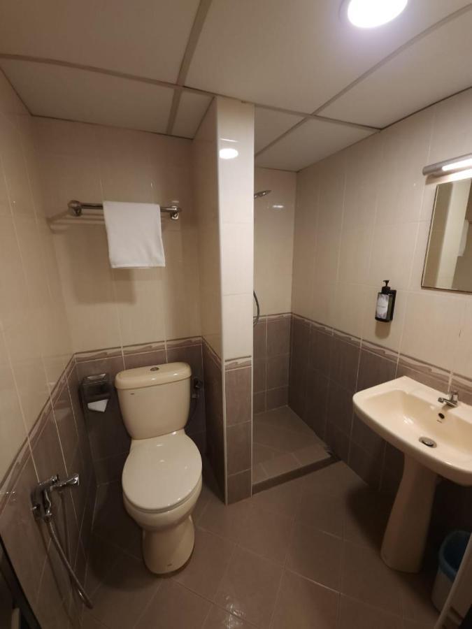 Go Lodge Hotel 콴탄 외부 사진