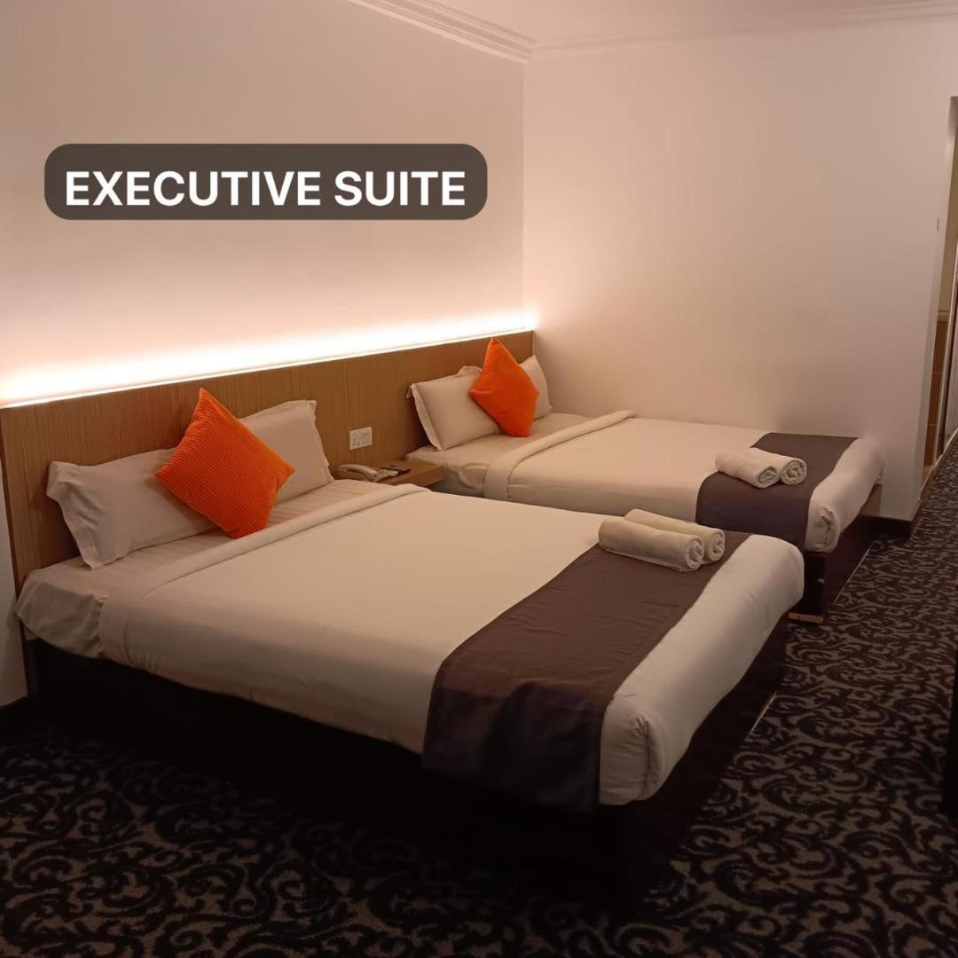 Go Lodge Hotel 콴탄 외부 사진