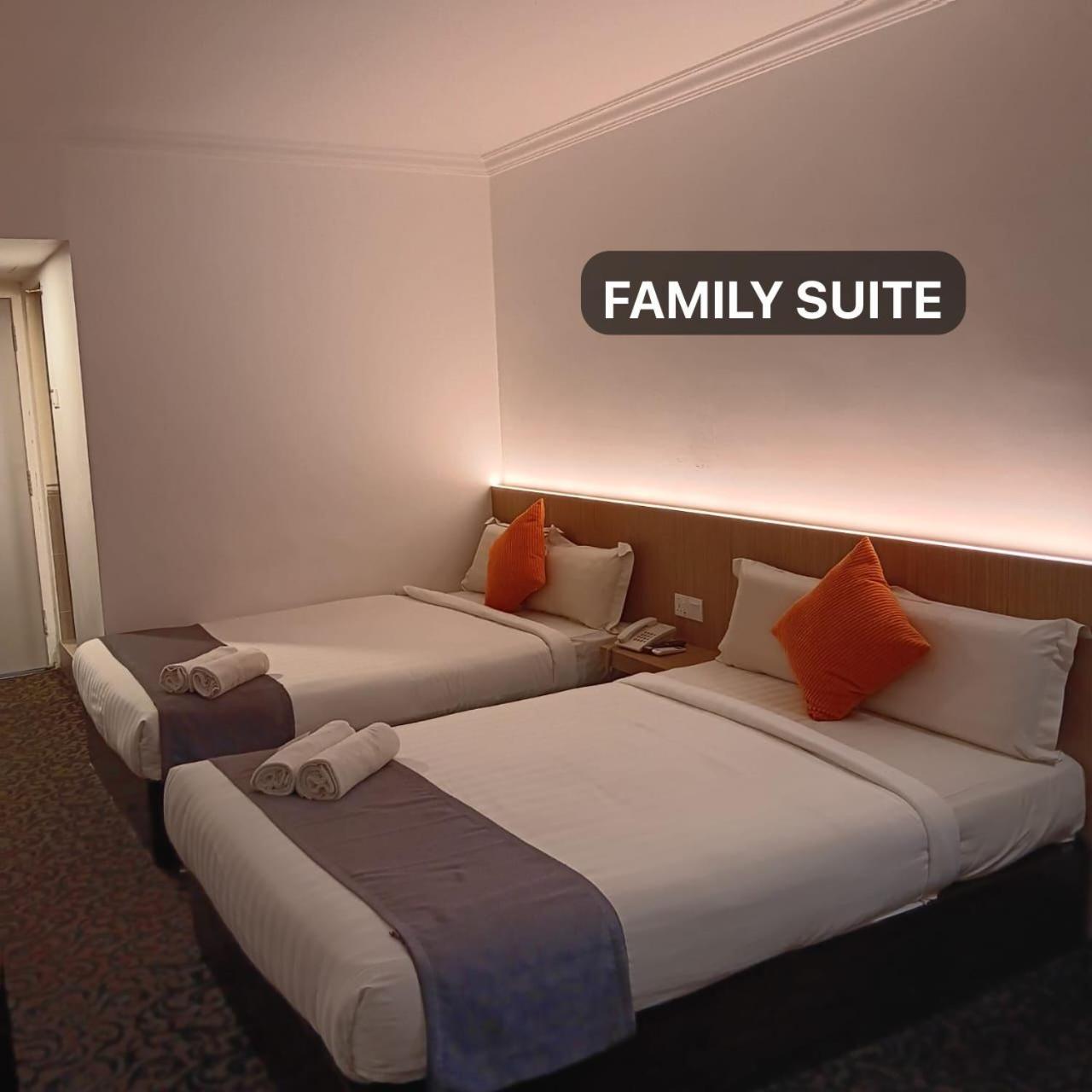 Go Lodge Hotel 콴탄 외부 사진